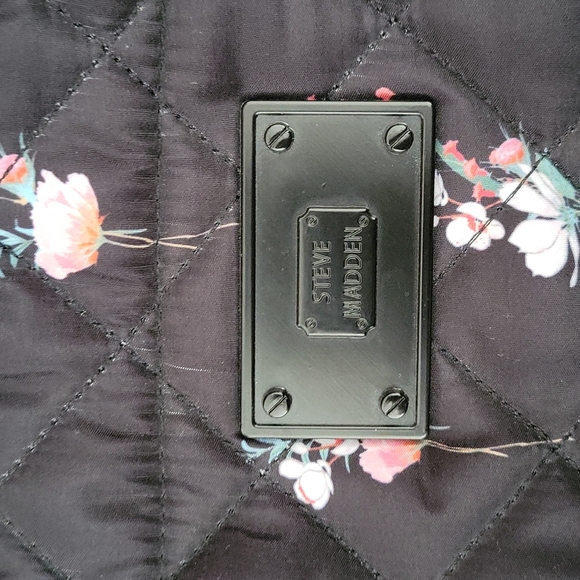 Steve Madden Large Backpack/Tote - Picture 8 of 9